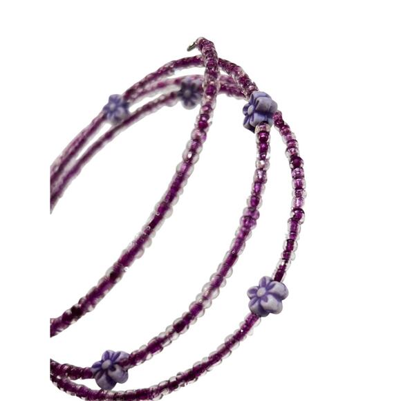 Delicate Beaded Wire Bracelet Adjustable Purple Flowers - Picture 5 of 5